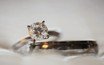 Bijoutiers et diamantaires : nouvelles règles applicables en matière d’information précontractuelle lors de vente de diamants
