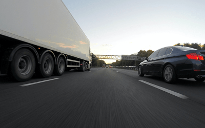 Camionnettes et camions avec batteries électriques : modification des temps de conduite et de repos